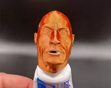 《巨石強森牙膏帽》AliExpress大人氣商品，但買來真的有那麼好用嗎？