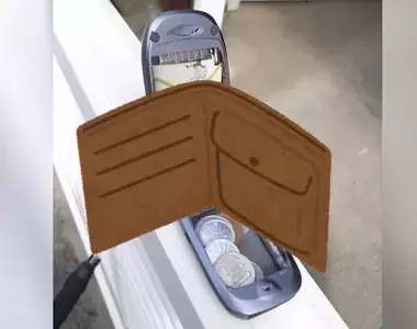 老朋友才懂的招《掀蓋手機當錢包》果然以前就有人爽快的用〝物理〞解決事情