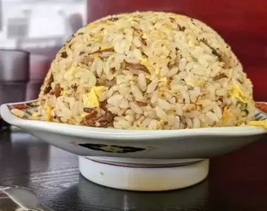 網友大推的《札幌ラーメンこく一番》如果你每次都能把東西吃光光,老闆就會記住你下次去還會加倍(驚)