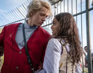 《飢餓遊戲:鳴鳥與游蛇之歌》即將上映 64年前第10屆飢餓遊戲發生了什麼事?