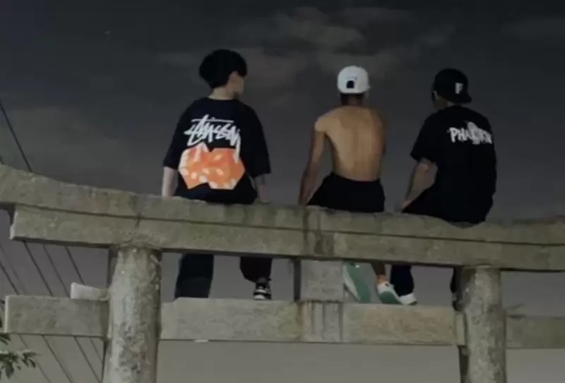 《日本國中生爬鳥居炎上》神社專家講解爬鳥居的危險性 石造可能比木造更脆弱? 《日本國中生爬鳥居炎上》神社專家講解爬鳥居的危險性 石造可能比木造更脆弱?