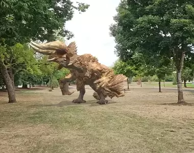 獵人攝影大賽《魔物獵人Now》比起狩獵能在家裡附近拍到魔物也挺震撼的...