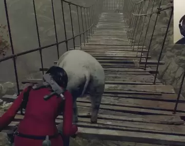 天降笑果《被豬豬反殺的狩野英孝》想不到「惡靈古堡4重製版」的bug被他遇到了