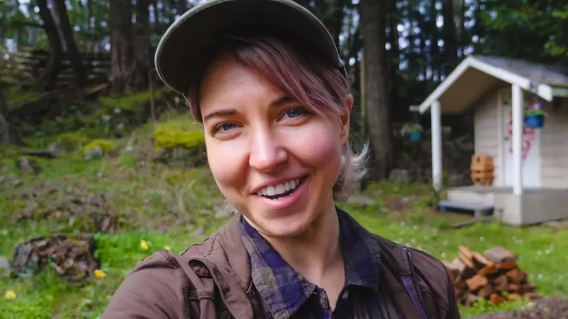 力與美女孩《Nicole Coenen》她劈柴的影片我可以看一整天 力與美女孩《Nicole Coenen》她劈柴的影片我可以看一整天