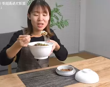 《日本話題懶人救星電飯鍋》跟碗公融合的新型創意家電 煮好直接拿起來吃超方便