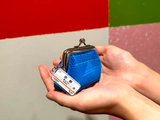 日雜貨小舖推出可愛《口金包》用新幹線座椅的布料製成,一推出馬上就被秒殺的超夯商品 日雜貨小舖推出可愛《口金包》用新幹線座椅的布料製成,一推出馬上就被秒殺的超夯商品