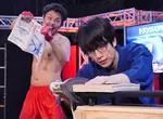 《日本電視示範「壓縮雜誌」》上個世代的人都幹過這種事?曾經盛行的技術面臨失傳危機 《日本電視示範「壓縮雜誌」》上個世代的人都幹過這種事?曾經盛行的技術面臨失傳危機