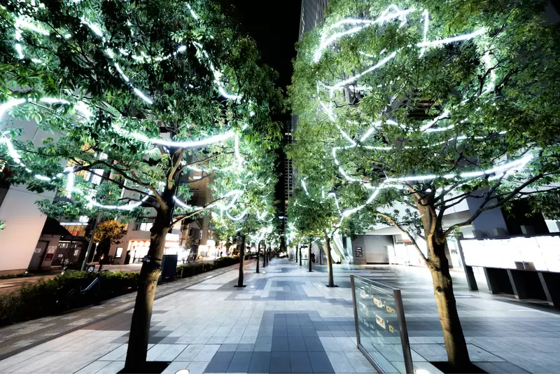 《被罵翻的秋葉原聖誕燈飾》網友吐槽今年的設計醜爆了 沒有藝術慧根才看不懂嗎？