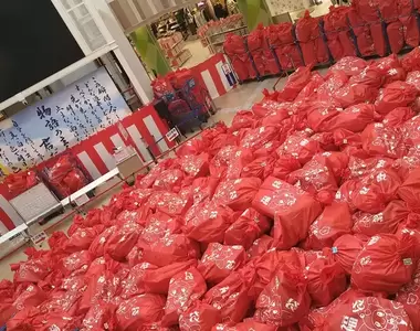 《新年福袋拯救逛街民眾》日本商場挑高天花板被震垮 如果不是發生在元旦後果不堪設想?