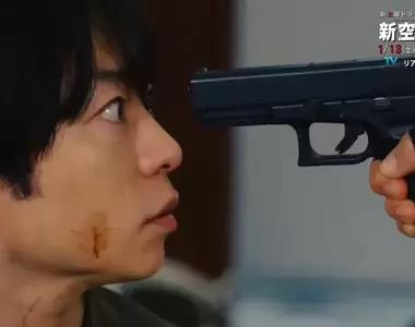 《最新日劇:佔領新機場》恐怖分子不知道怎麼開槍?預告片破綻提前引發話題