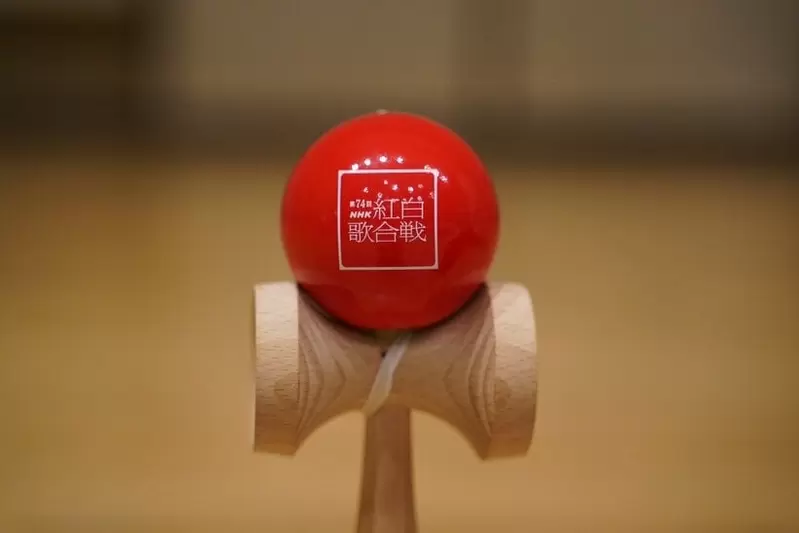 《毀掉金氏世界紀錄挑戰的人》劍玉YouTuber這個新年超難過 坦承曾向100位挑戰者土下座道歉 《毀掉金氏世界紀錄挑戰的人》劍玉YouTuber這個新年超難過 坦承曾向100位挑戰者土下座道歉