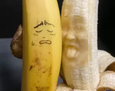 香蕉雕刻職人《山田惠輔》用牙籤精雕細琢出來的BANANA藝術