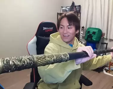 《狩野英孝入手如意棒》開直播分享夢寐以求的玩具 結果不小心樂極生悲了……