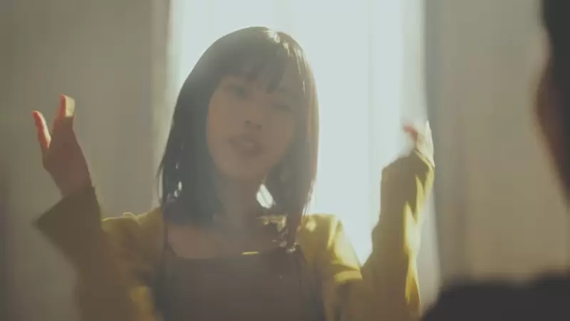 《AiNA THE END手語MV爭議》聽障攝影師批評只是在消費手語 從頭到尾都不知所云  《AiNA THE END手語MV爭議》聽障攝影師批評只是在消費手語 從頭到尾都不知所云