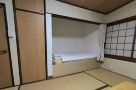 《日式旅館驚見壁櫥床》讓客人體驗哆啦A夢的生活？為什麼要做這種客房改造呢？