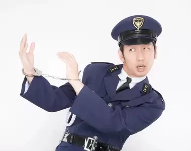 日本奈良《40歲警察上班打電動》被處分 網友反應總覺得類似情節在「烏龍派出所」裡看過...