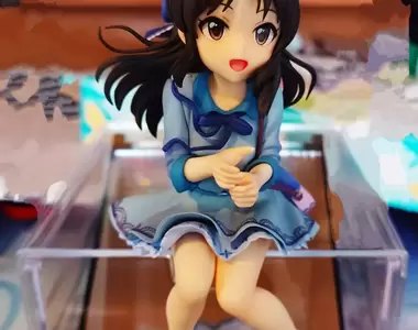 《美少女公仔展示座》內褲從正面看得一清二楚 變態紳士快去大創買這兩種東西組裝吧
