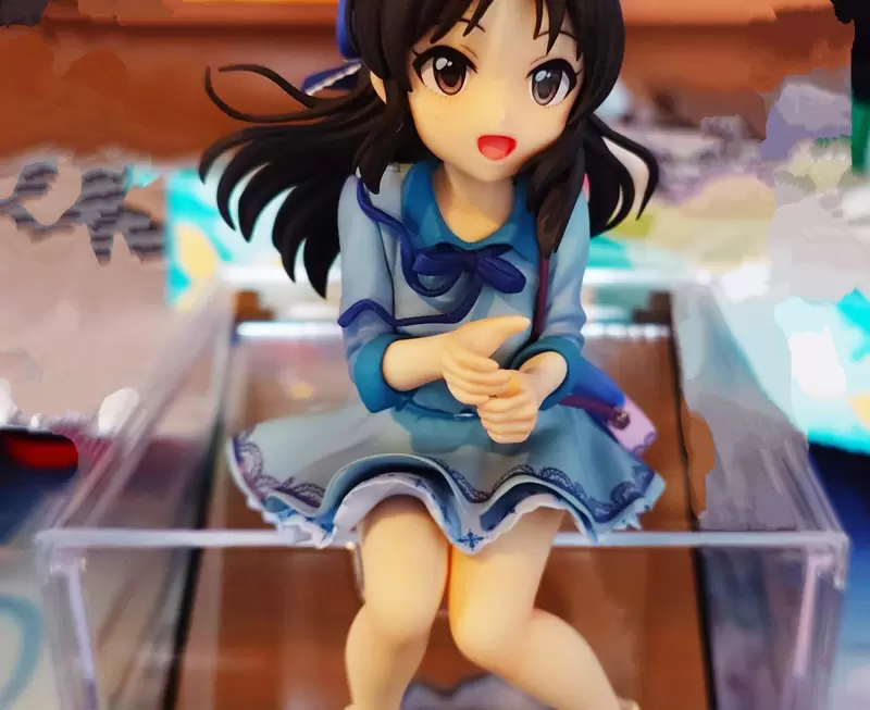 《美少女公仔展示座》內褲從正面看得一清二楚 變態紳士快去大創買這兩種東西組裝吧