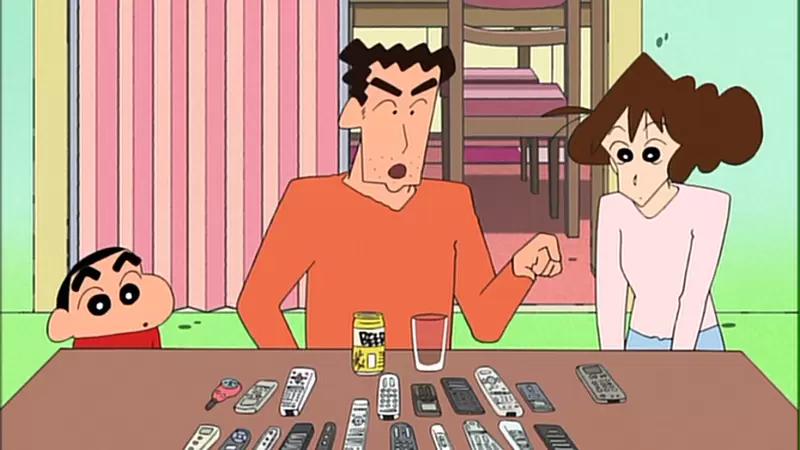 《將遙控器對準電視的人》現代遙控器其實不需要這麼做?網友感慨改不掉這個老習慣 《將遙控器對準電視的人》現代遙控器其實不需要這麼做?網友感慨改不掉這個老習慣