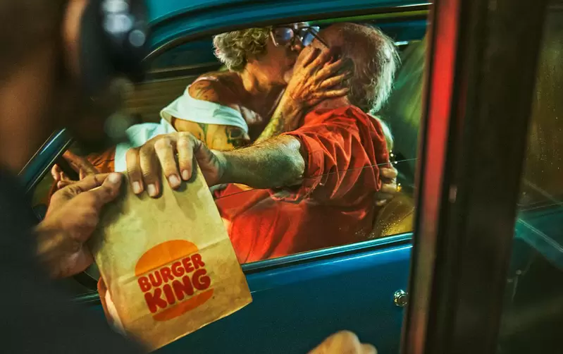 歡慶70周年《巴西漢堡王》推出趣味廣告 主打一個70歲老品牌依舊熱情如火 歡慶70周年《巴西漢堡王》推出趣味廣告 主打一個70歲老品牌依舊熱情如火