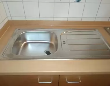 網友分享《因為忘記而發生的糗事》廚房裝潢了很棒,但水龍頭忘記裝上去...