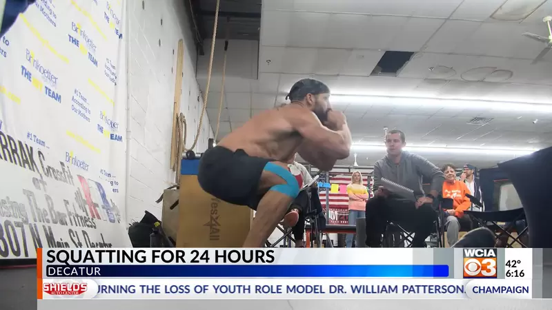 深蹲破世界紀錄 美國鬍子哥在24小時蹲了2萬6千次打破世界紀錄