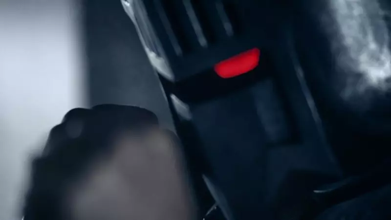 《穿厚重鎧甲的角色》這種人設在少年漫畫裡面很罕見？說起最有人氣的你會想到誰？