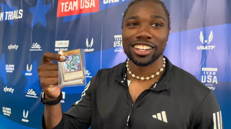 奧運選拔賽出現《青眼白龍》遊戲王卡片 美國田徑選手「Noah Lyles」在跑道上直接霸氣召喚