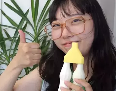 無用小物發明家設計《PAPICO雙管吃冰裝置》商品化 想要一次吃兩根再也不用對嘴吃了，現在有更文明的吃法(笑)