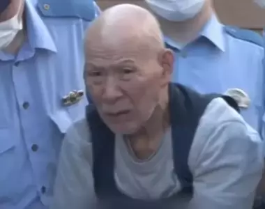 行動代號《G3S》三個加起來227歲的老頭子組成闖空門竊盜組織,然後被逮了