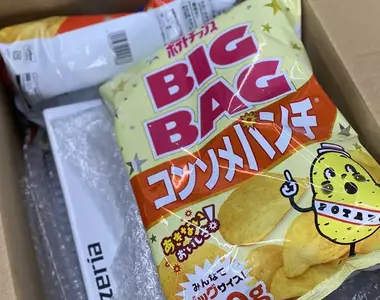 《洋芋片當緩衝材》日本網友大讚這個賣家太神了 但也有人覺得恐怖不敢吃?