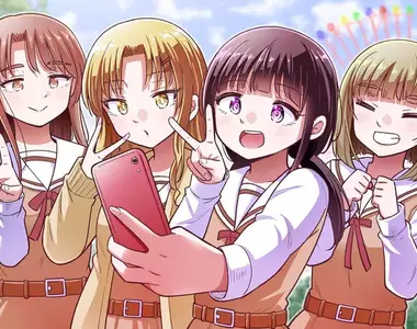 《女高中生的拍照心機》講述女生勾心鬥角的短篇漫畫 現實拍合照有沒有這麼誇張呢?