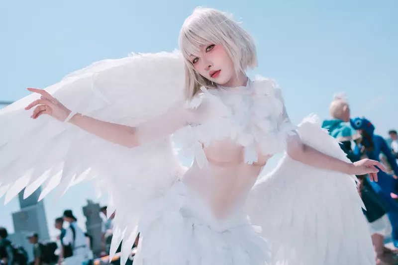 C104同人展上的角色扮演特輯 炙熱艷陽也阻止不了那些COSER們的熱情(上) C104同人展上的角色扮演特輯 炙熱艷陽也阻止不了那些COSER們的熱情(上)