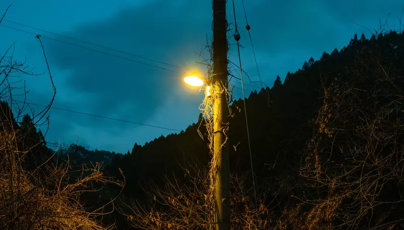 《照亮廢村的路燈》遊戲玩家總會吐槽不合理 廢墟探險家表示真的有看過