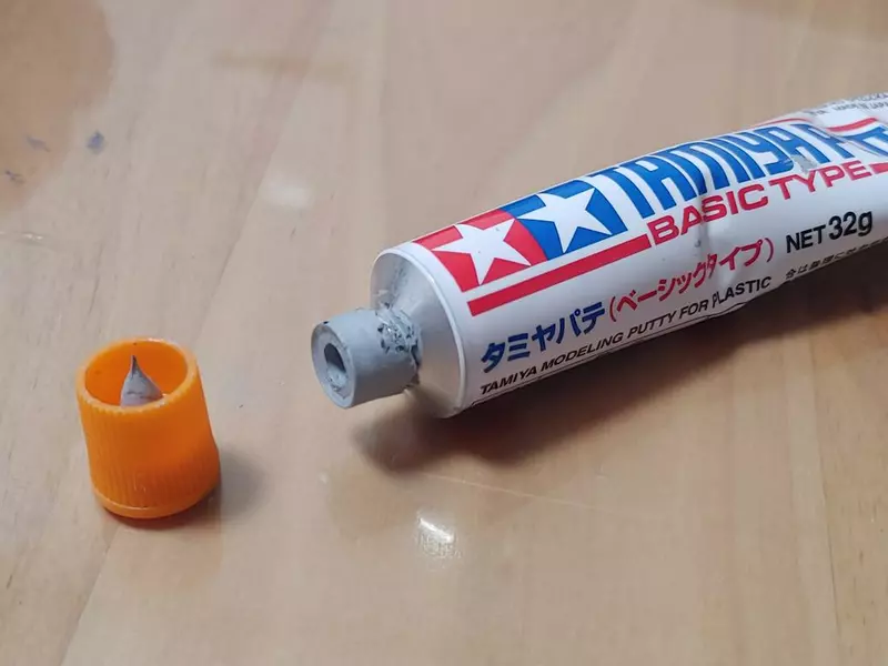 《模型製作冷知識》牙膏補土反著蓋比較不會乾?玩了幾十年的老玩家都說沒聽過 《模型製作冷知識》牙膏補土反著蓋比較不會乾?玩了幾十年的老玩家都說沒聽過