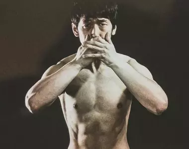 日本洗浴中心猥褻事件 50歲中老年摸了10幾歲男子的下面，被逮到還說〝摸都摸了，又不犯法〞