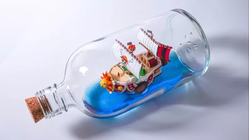 網友製作《瓶中黏土千陽號》所以把這罐子一扔出去海盜船就會變大嘛？