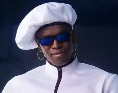 《舞台劇咒術迴戰0 WITH LIVE BAND》夏油一派角色「米格爾·奧杜爾」簡直與本尊一致而引起話題