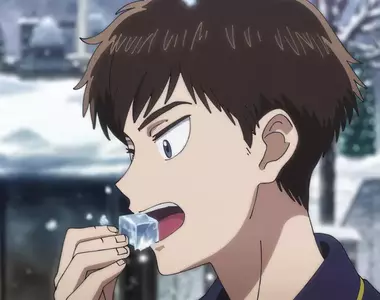 網友分享《嘴巴含冰塊》避暑秘訣 聽說這樣可以減少出汗量？