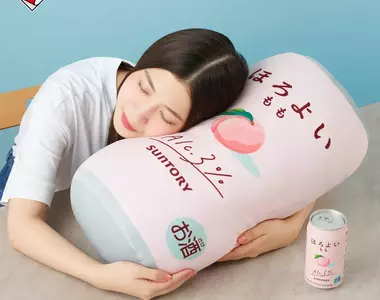 一番酒藏賞《微醉HOROYOI 》超大一款「ほろよい」抱枕讓人看了就超想要(扭)