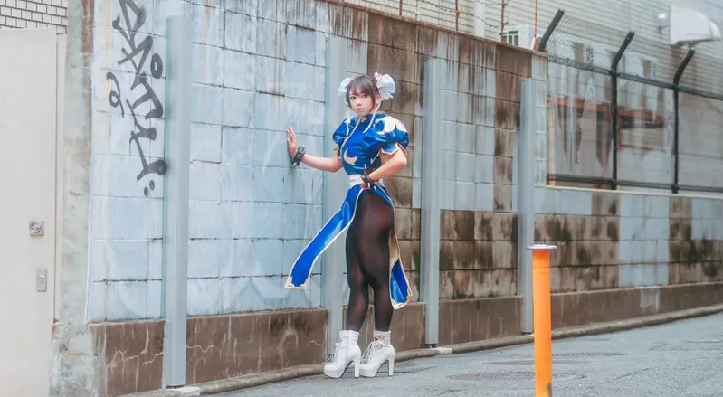 日本Coser高度還原《快打旋風 春麗》真心想看這一雙緊實大腿施展「迴旋鶴腳蹴」 日本Coser高度還原《快打旋風 春麗》真心想看這一雙緊實大腿施展「迴旋鶴腳蹴」