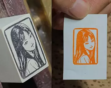 將伊藤潤二作品中的角色《富江》刻成印章 這蓋下去不知道會不會讓網友陷入瘋狂迷戀呢?