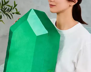 一番賞《薩爾達傳說 智慧的再現》寶石靠墊+公主歪臉通緝海報T恤,這波  獎品真的又鬧又想要(扭)