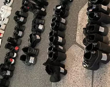 《Live House禁穿厚底鞋》日本網友批評長得矮就沒人權？其實是有安全上的考量