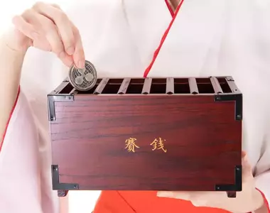 《日本神社頭香油錢代表寓意》五元、十元均有各不相同的意思，而且還能組合起來更加好運吉祥