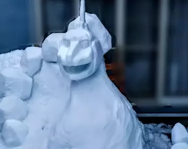 堆雪人高手今年再度出動 超高完成度作品所有創作都由他自己獨力完成