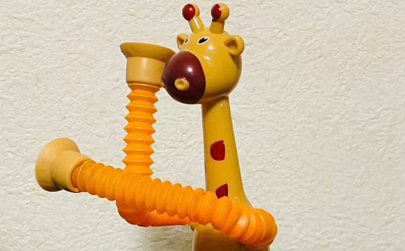 【不獸控制】超搞笑長頸鹿玩具 該變長的地方不變長,結果不該變長的地方卻異常的長(伸) 【不獸控制】超搞笑長頸鹿玩具 該變長的地方不變長,結果不該變長的地方卻異常的長(伸)