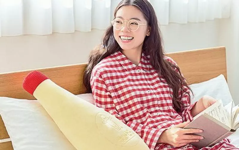 這款土方肯定愛《美乃滋抱枕》日本KEWPIE推出100周年紀念商品 這款土方肯定愛《美乃滋抱枕》日本KEWPIE推出100周年紀念商品