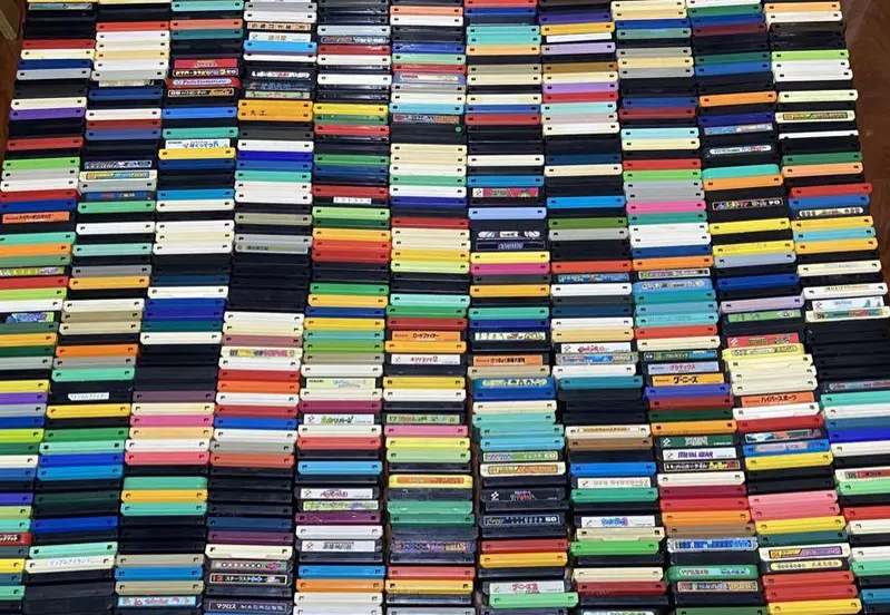 《二手市場出現紅白機1052款遊戲》差一款就達成全套偉業 珍貴收藏拿出來賣的原因是…… 《二手市場出現紅白機1052款遊戲》差一款就達成全套偉業 珍貴收藏拿出來賣的原因是……