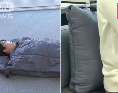 平常就能當普通用品使用的《防災小物》可以掀開當睡袋的抱枕跟室內拖鞋都超級好用